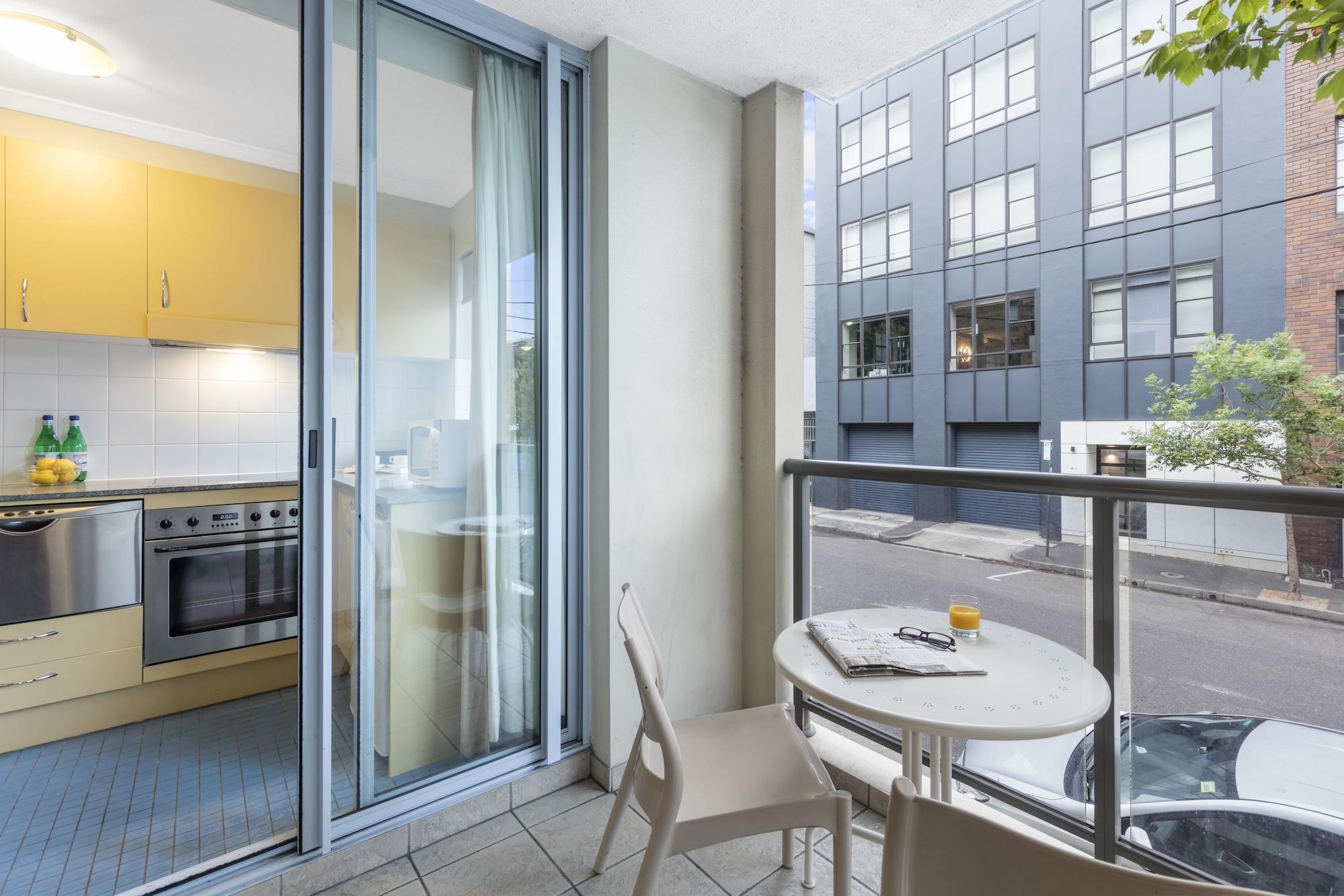 Nesuto Chippendale Aparthotel Sydney Exterior photo