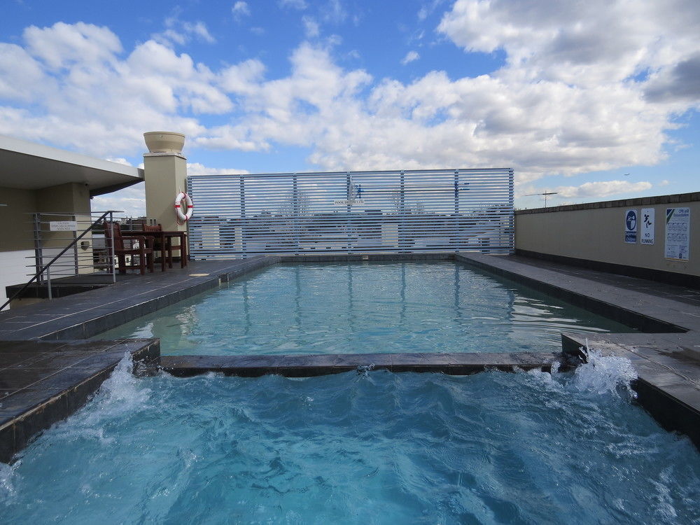 Nesuto Chippendale Aparthotel Sydney Exterior photo