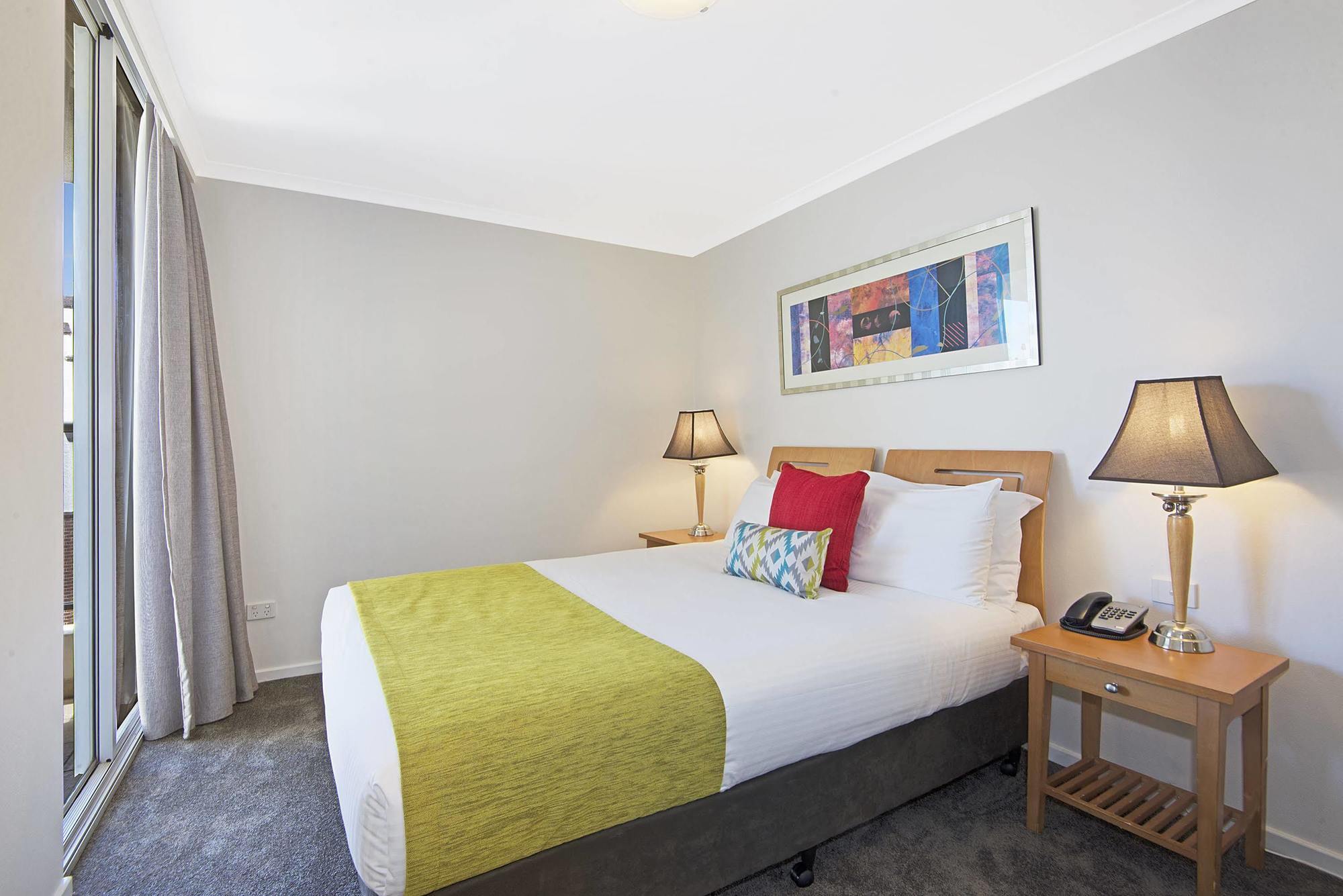 Nesuto Chippendale Aparthotel Sydney Exterior photo