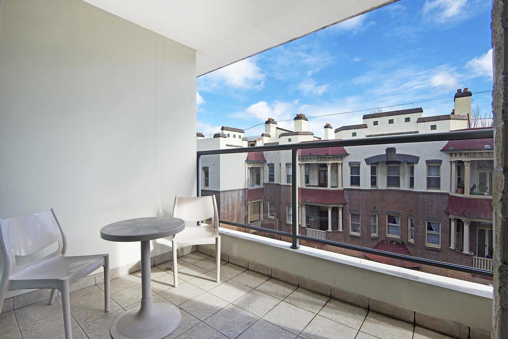 Nesuto Chippendale Aparthotel Sydney Exterior photo