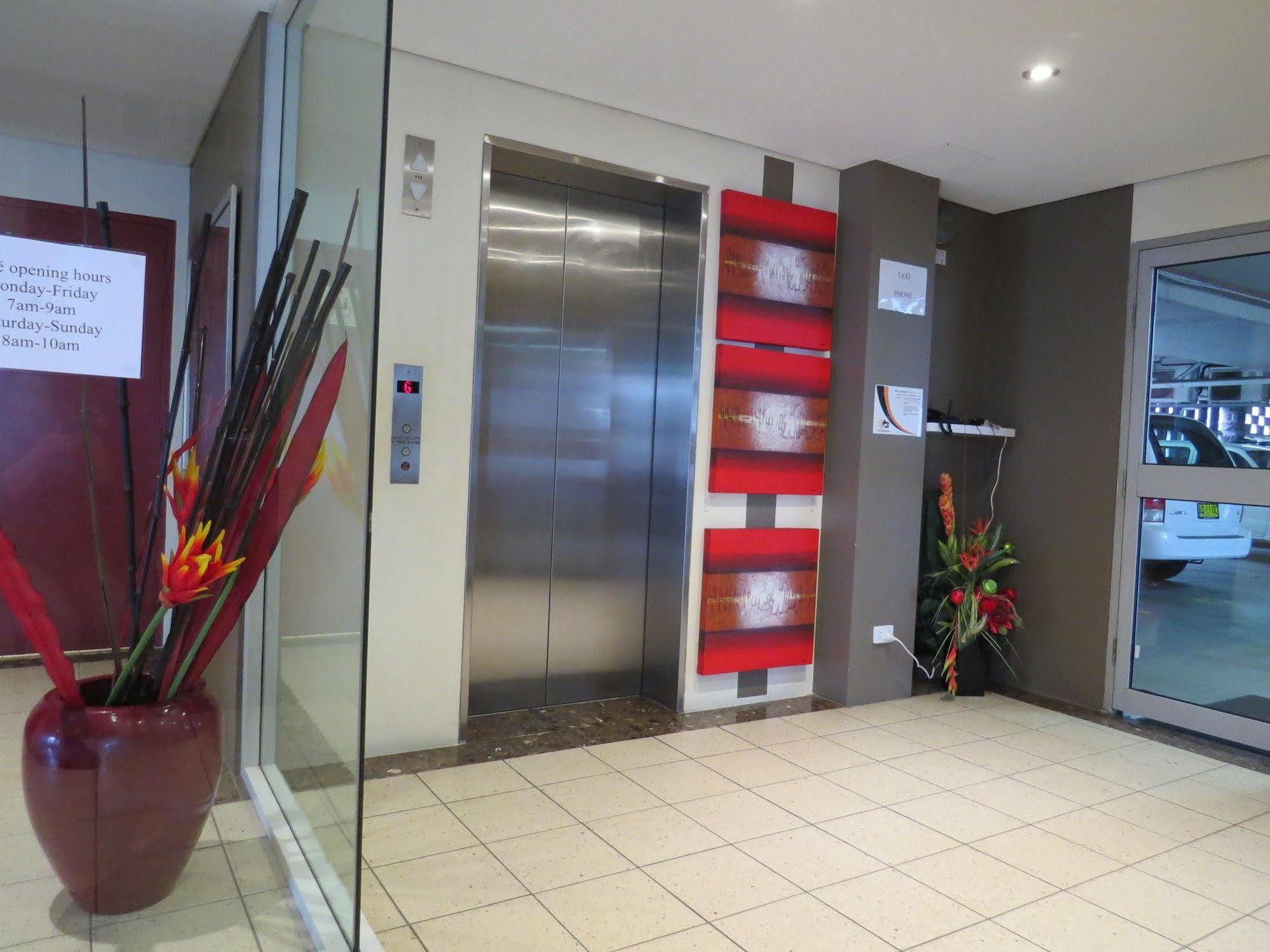 Nesuto Chippendale Aparthotel Sydney Exterior photo