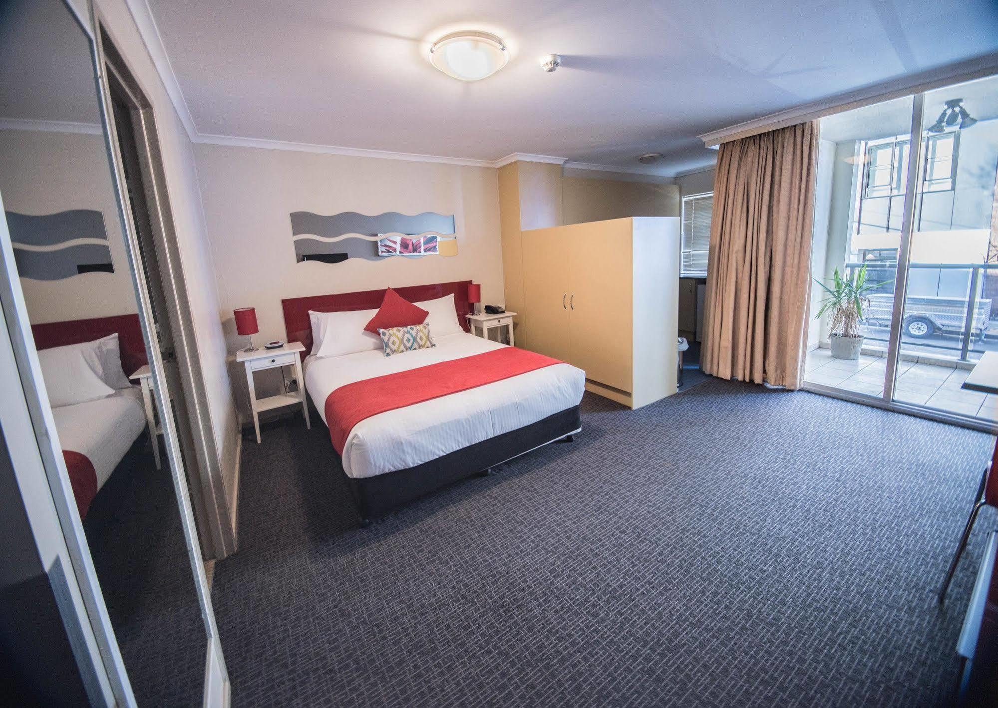 Nesuto Chippendale Aparthotel Sydney Exterior photo