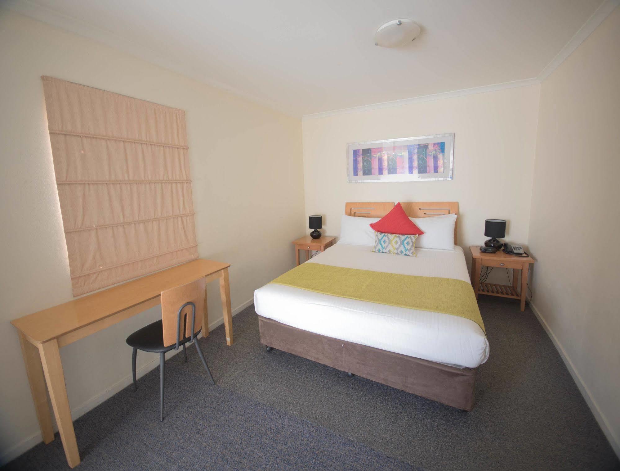 Nesuto Chippendale Aparthotel Sydney Exterior photo